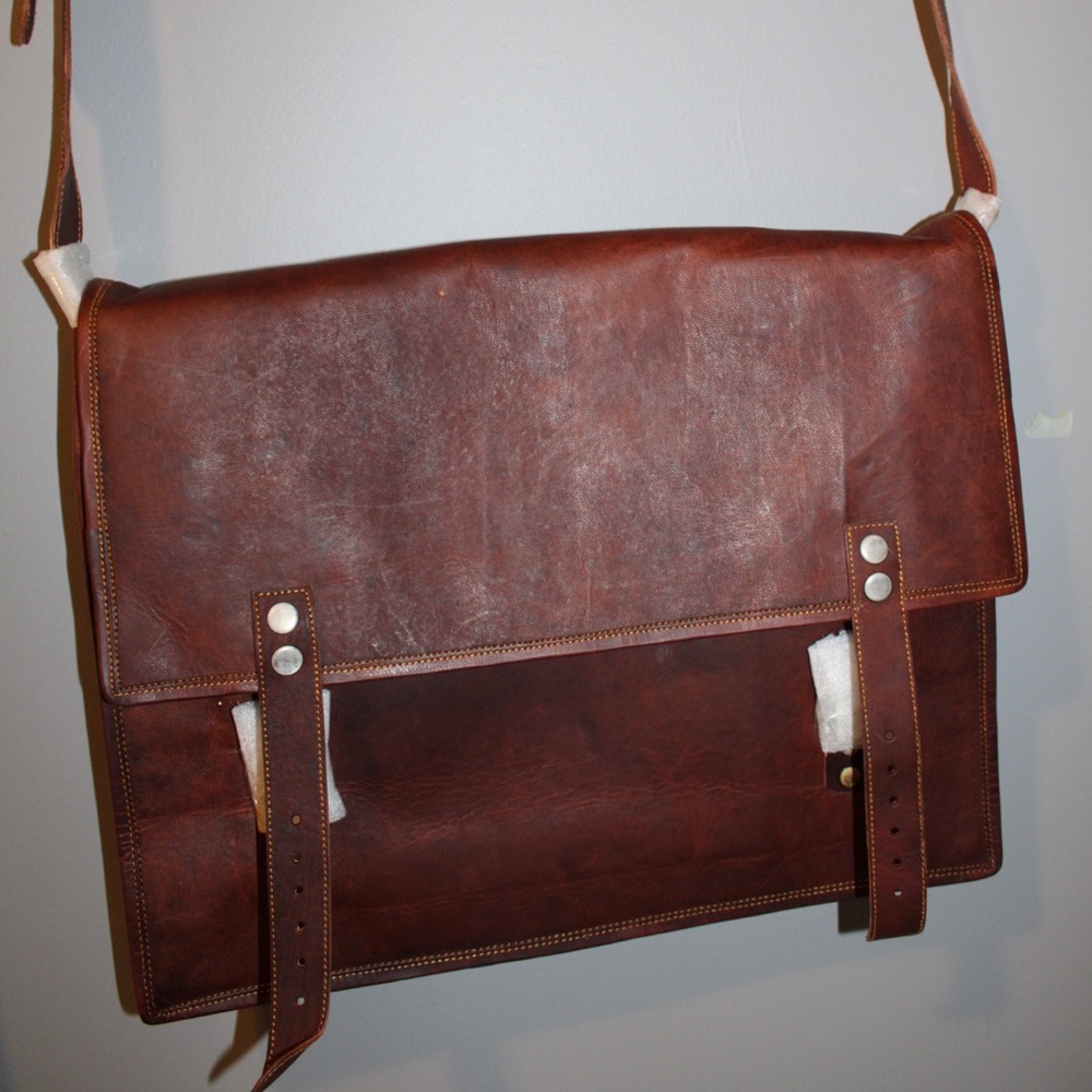 Laptop Leather shoulder bag unisex